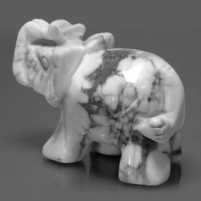 401.34カラットの天然灰色がかった白ハウライト、ファンシーシェイプ、オペーク