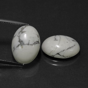 0.00カラットの天然灰色がかった白ハウライト、楕円形、オペーク