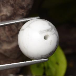 15.45カラットの天然灰色がかった白ハウライト、スフェア / ボール、オペーク