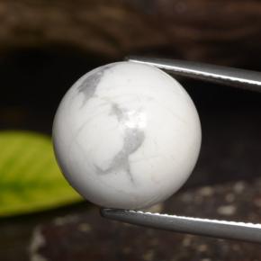 23.14カラットの天然マルチカラーホワイトハウライト、球体 / ボール、オペーク