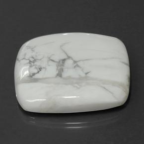78.87カラットの天然灰色がかった白ハウライト（33.2×33.1 mm・クッションカット）