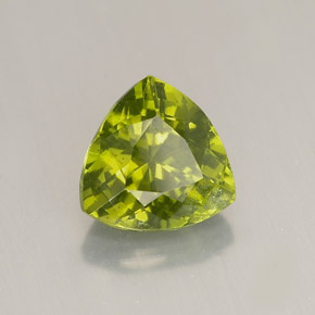 1.80カラットの天然オリーブグリーンアイドクレース（7.5×7.5 mm・トリリアント）