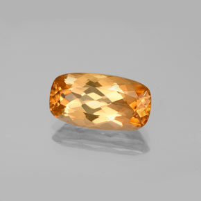 3.41カラットの天然ゴールデンオレンジインペリアルトパーズ（12.8×6.8 mm・クッションカット）