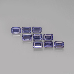 カラットの天然バイオレットブルーアイオライト（5.9×3.9 mm・エメラルドカット）