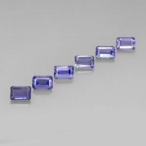 カラットの天然バイオレットブルーアイオライト（6×4.1 mm・エメラルドカット）