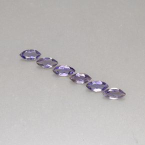 カラットの天然バイオレットブルーアイオライト（6.1×3 mm・マーキス）