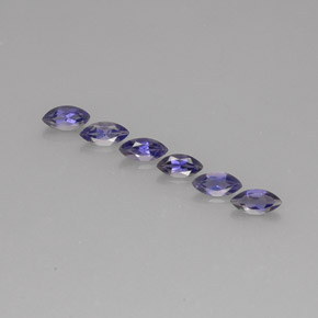 カラットの天然バイオレットブルーアイオライト（5.9×3.1 mm・マーキス）