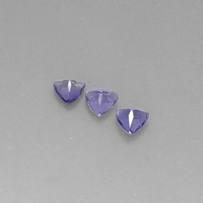 カラットの天然バイオレットアイオライト（4×3.8 mm・トリリアント）