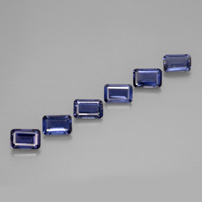 カラットの天然バイオレットブルーアイオライト（5.9×4 mm・エメラルドカット）