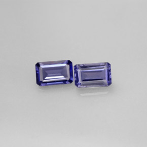 カラットの天然バイオレットブルーアイオライト（6×4 mm・エメラルドカット）