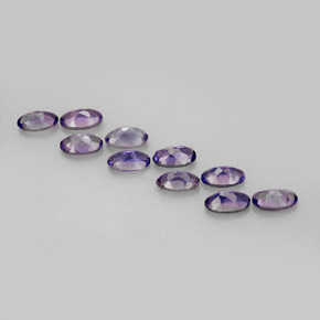 カラットの天然バイオレットブルーアイオライト（5×3 mm・オーバルカット）