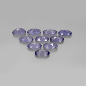 カラットの天然バイオレットブルーアイオライト（4.9×3.1 mm・オーバルカット）