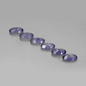 カラットの天然バイオレットブルーアイオライト（5.1×3.1 mm・オーバルカット）