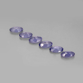 カラットの天然バイオレットブルーアイオライト（5×3 mm・オーバルカット）