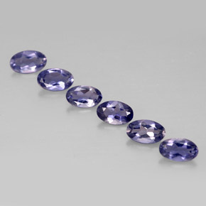 カラットの天然バイオレットブルーアイオライト（5.1×3.1 mm・オーバルカット）