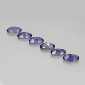 カラットの天然バイオレットブルーアイオライト（5.1×3.1 mm・オーバルカット）