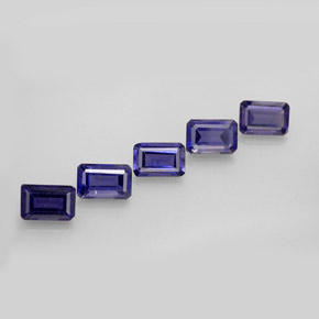 カラットの天然バイオレットブルーアイオライト（5.9×4 mm・エメラルドカット）