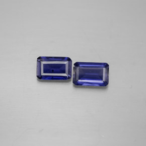 カラットの天然バイオレットブルーアイオライト（6×4 mm・エメラルドカット）