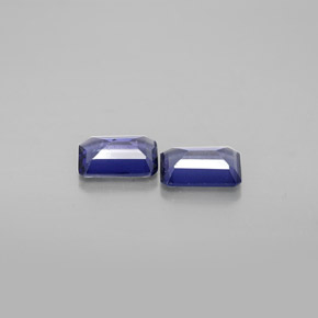 カラットの天然バイオレットブルーアイオライト（6×4 mm・エメラルドカット）