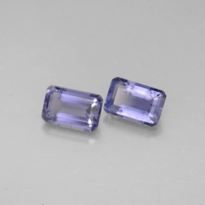 カラットの天然バイオレットブルーアイオライト（6×4.1 mm・エメラルドカット）