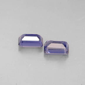 カラットの天然バイオレットブルーアイオライト（6×4.1 mm・エメラルドカット）
