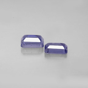 カラットの天然バイオレットブルーアイオライト（5.9×4 mm・エメラルドカット）
