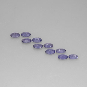 カラットの天然バイオレットブルーアイオライト（5×3.1 mm・オーバルカット）
