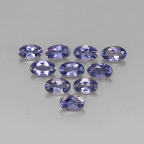 カラットの天然バイオレットブルーアイオライト（4.8×3 mm・オーバルカット）