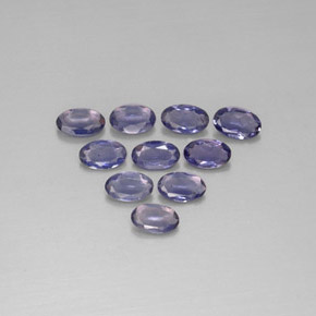 カラットの天然バイオレットブルーアイオライト（5.1×3 mm・オーバルカット）