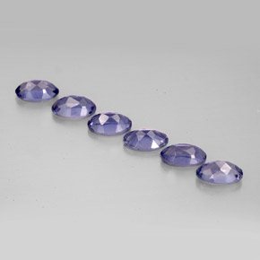 カラットの天然バイオレットブルーアイオライト（5×3.2 mm・オーバルカット）