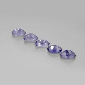 カラットの天然バイオレットブルーアイオライト（5×3.2 mm・オーバルカット）