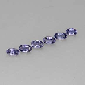 カラットの天然バイオレットブルーアイオライト（5.1×3.2 mm・オーバルカット）