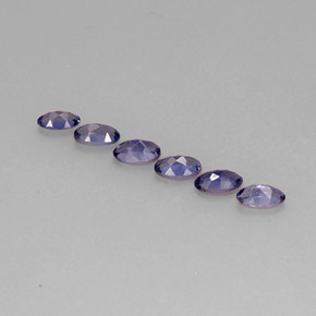 カラットの天然バイオレットブルーアイオライト（5.1×3.2 mm・オーバルカット）