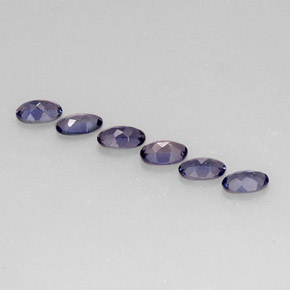 カラットの天然バイオレットブルーアイオライト（5×3.1 mm・オーバルカット）
