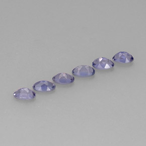 カラットの天然バイオレットブルーアイオライト（5.2×3.1 mm・オーバルカット）
