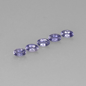 カラットの天然バイオレットブルーアイオライト（5×3.2 mm・オーバルカット）