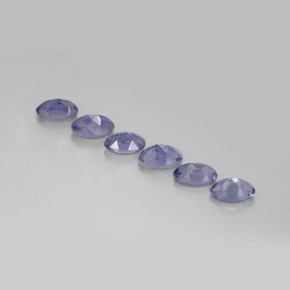 カラットの天然バイオレットブルーアイオライト（5×3.2 mm・オーバルカット）