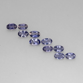 カラットの天然バイオレットブルーアイオライト（5.1×3.3 mm・オーバルカット）