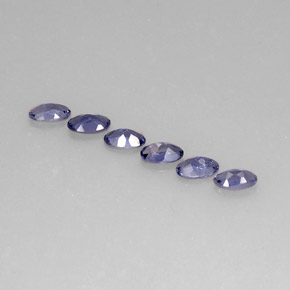 カラットの天然バイオレットブルーアイオライト（4.9×3.1 mm・オーバルカット）