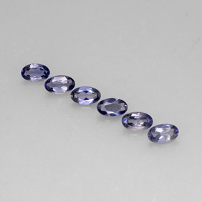 カラットの天然バイオレットブルーアイオライト（5×3.1 mm・オーバルカット）
