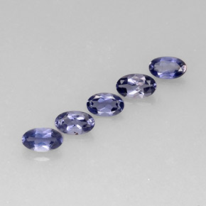 カラットの天然バイオレットブルーアイオライト（5.2×3.1 mm・オーバルカット）