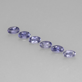 カラットの天然バイオレットブルーアイオライト（5.1×3.1 mm・オーバルカット）