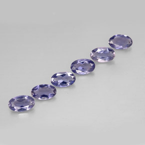 カラットの天然バイオレットブルーアイオライト（4.8×3 mm・オーバルカット）