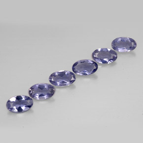 カラットの天然バイオレットブルーアイオライト（5.1×3.2 mm・オーバルカット）