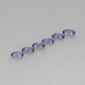 カラットの天然バイオレットブルーアイオライト（5×3.1 mm・オーバルカット）