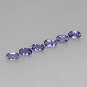 カラットの天然バイオレットブルーアイオライト（5.1×3.1 mm・オーバルカット）