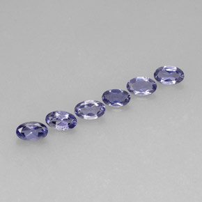 カラットの天然バイオレットブルーアイオライト（5.1×3.2 mm・オーバルカット）