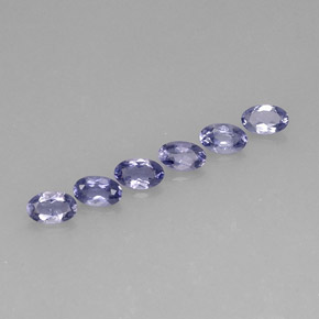 カラットの天然バイオレットブルーアイオライト（5×3 mm・オーバルカット）