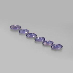 カラットの天然バイオレットブルーアイオライト（5.1×3.1 mm・オーバルカット）