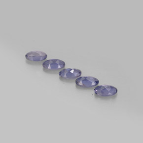 カラットの天然バイオレットブルーアイオライト（5×3.2 mm・オーバルカット）